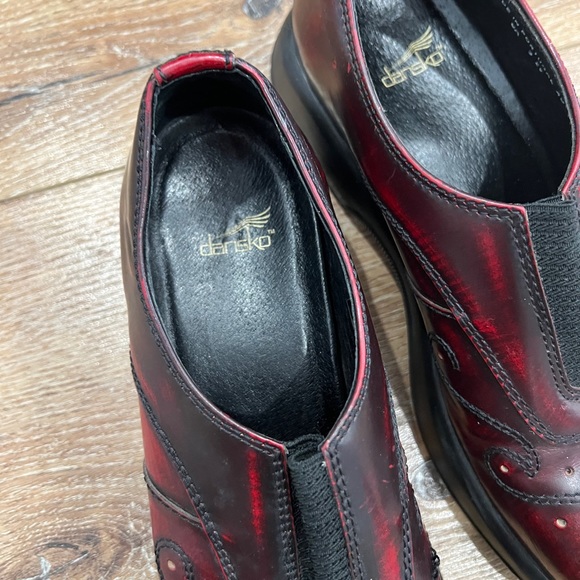 Dansko Vintage Boho Goth Y2K 90’s Red & Black Unique Artist Slip on Clog - Picture 5 of 6